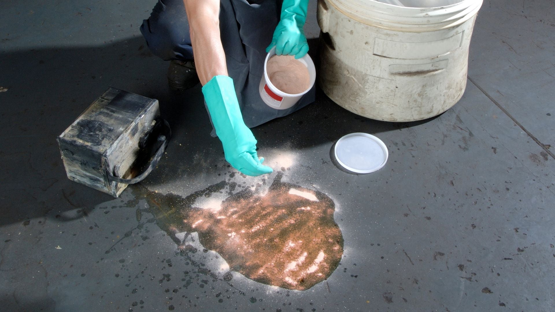 Universal Spill Kits