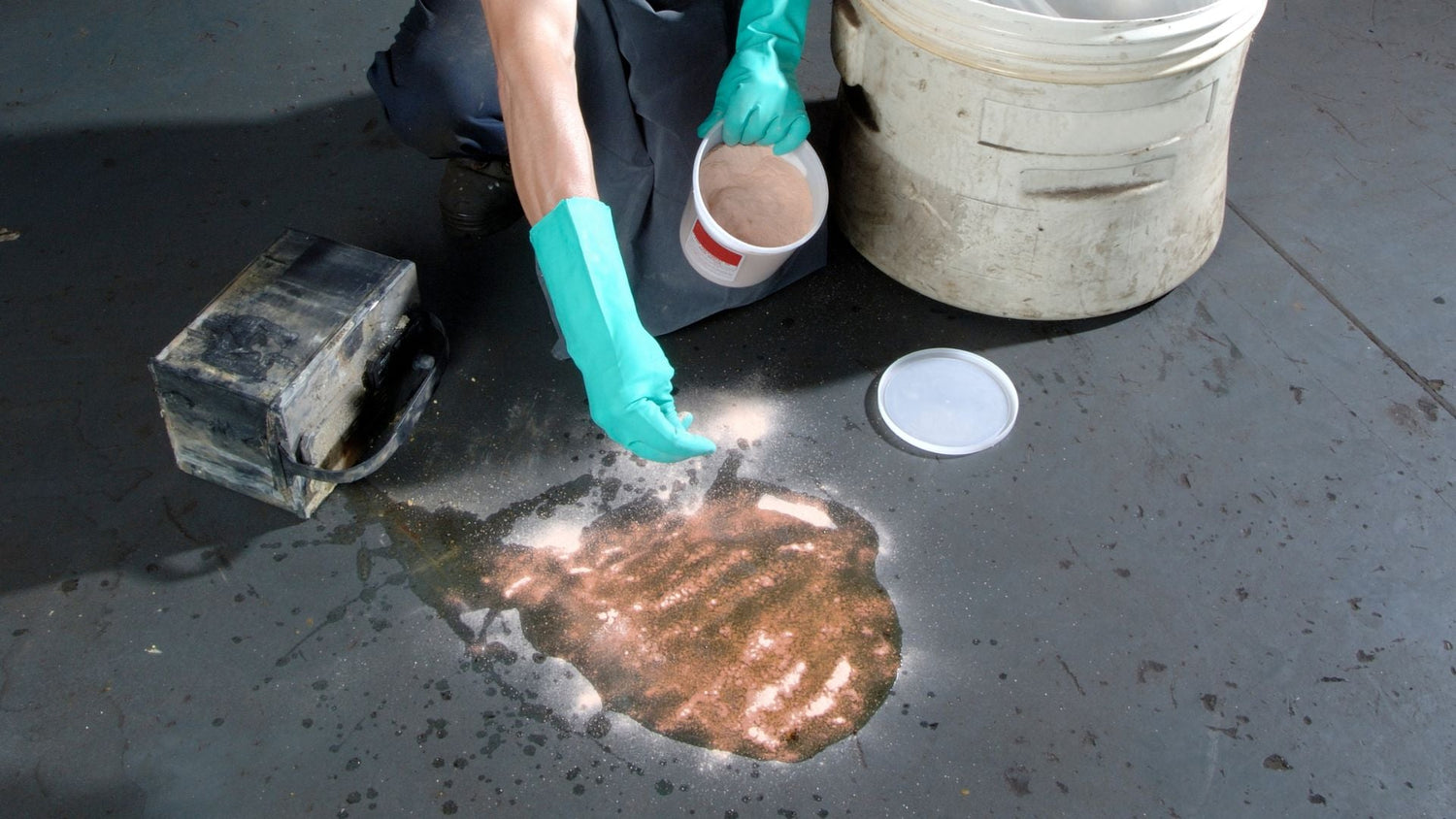 Universal Spill Kits